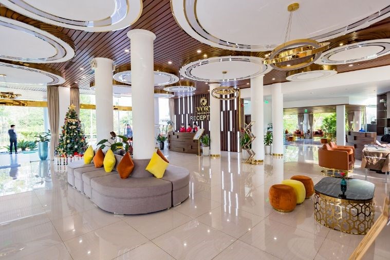 Ivory Villas & Resort Hòa Bình